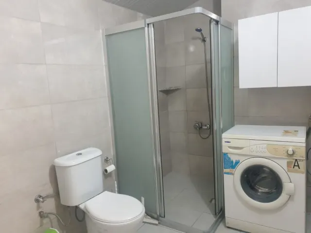 Güvenli Aile Apartmanı 1+1 Daire