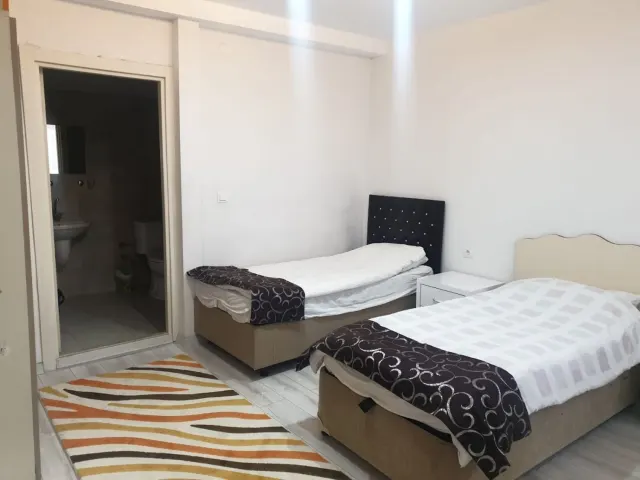 Güvenli Aile Apartmanı 1+1 Daire