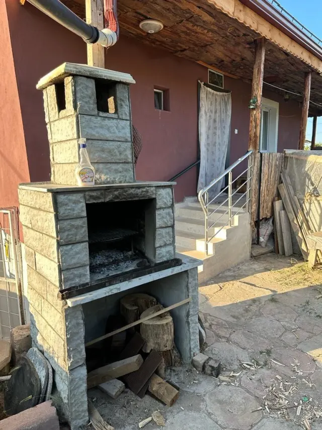 Karşıyaka Eşyalı Büyük Müstakil Ev