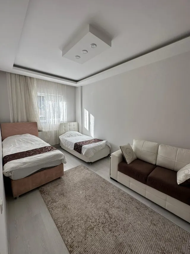 1+1 Eşyalı Balkonlu Kiralık Daire